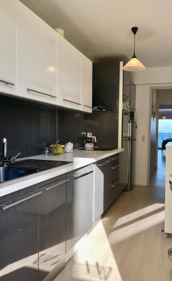 Seafront One Bedroom Apartment With A Terrasse Swimming Pool And A Parking Antibes Exteriör bild