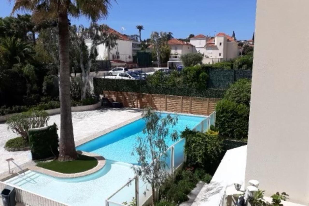 Seafront One Bedroom Apartment With A Terrasse Swimming Pool And A Parking Antibes Exteriör bild